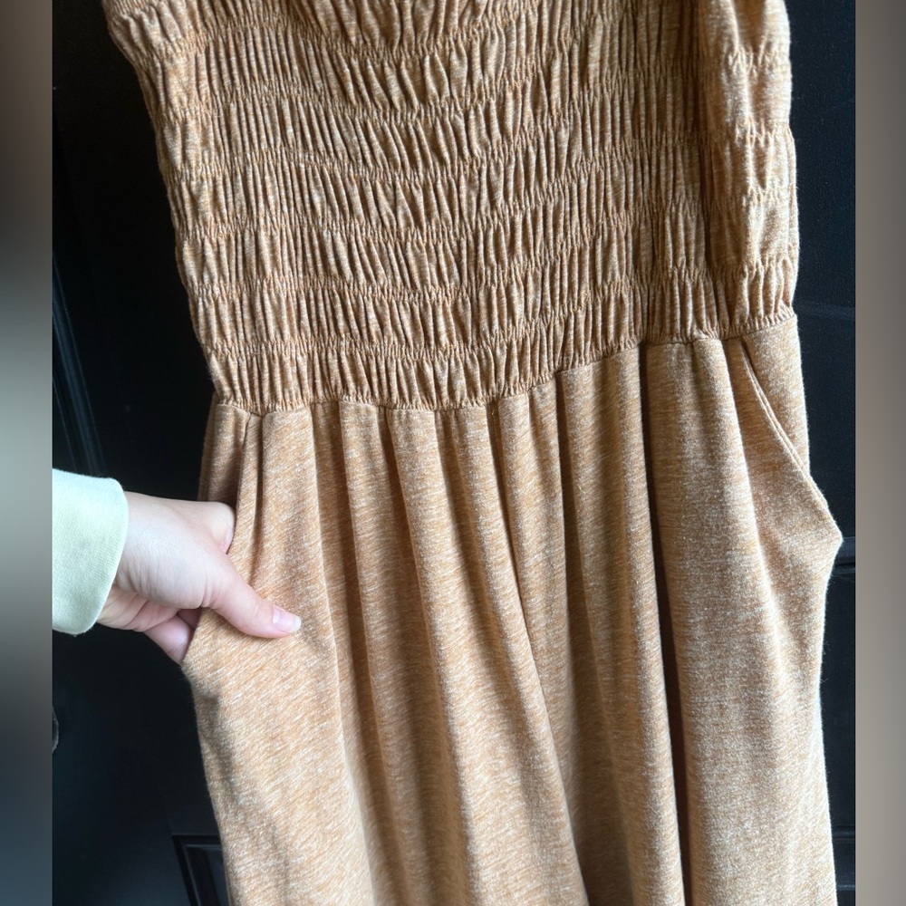 Tan Smocked Wide Leg Jumpsuit Size Medium - Picture 6 of 11